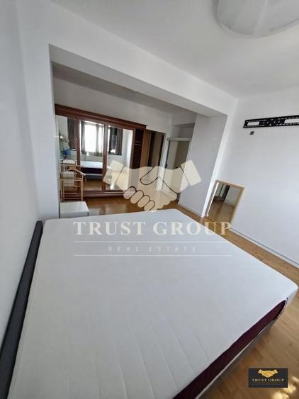 Apartament cu 3 camere decomandat, mobilat în Dacia