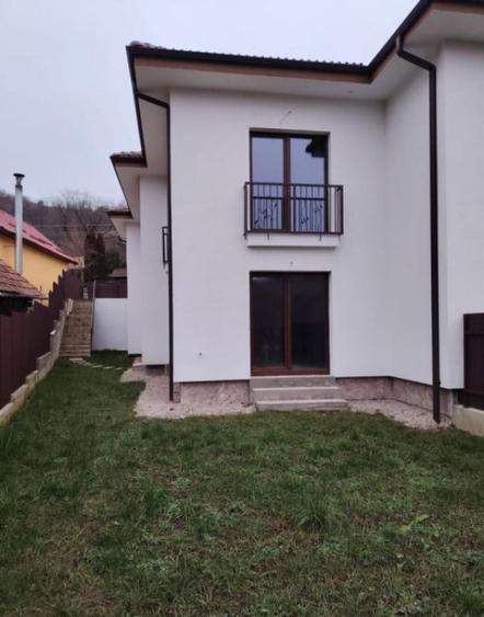 Duplex 120mp utili, 300mp teren, 3 parcari, Tauti - 1