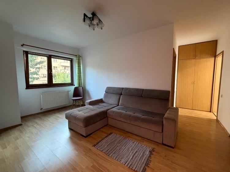 Inchiriez apartament 2 camere cu parcare - 2
