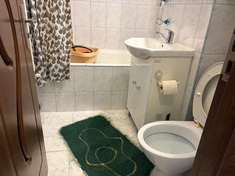 Apartament cu 2 camere semidecomandat în Zimbru