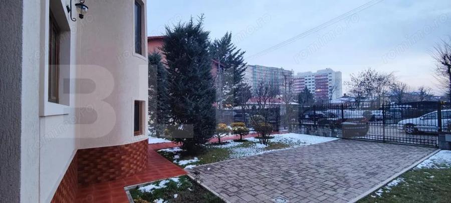 Re?edin?a premium cu poten?ial medical sau business, zona centrala Targovi?te - 3