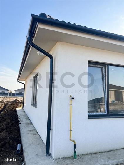 Casă cu 4 camere cu Teren 500 Mp în Sântandrei