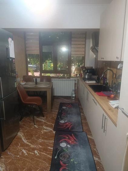 Casă cu Teren 365 Mp în Central