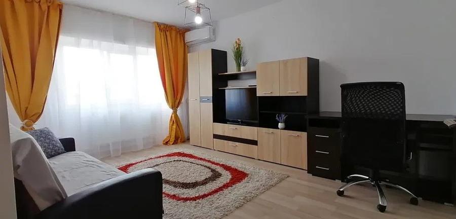 Apartament cu 2 camere decomandat, mobilat în Podul de Fier
