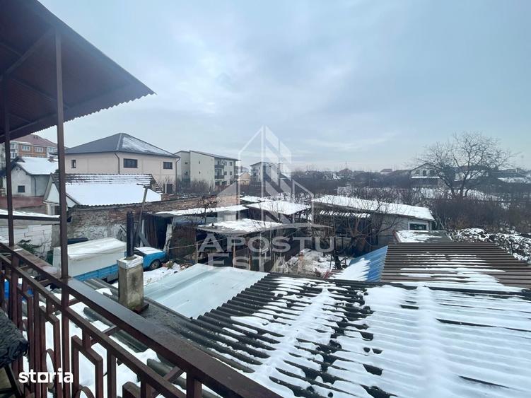 Casă cu 6 camere cu Teren 1246 Mp în Pârneava