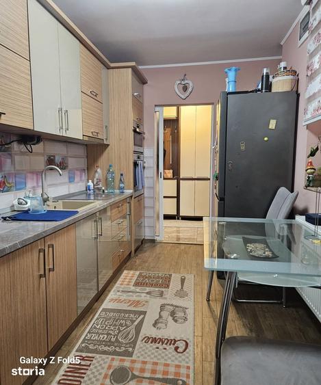 Apartament cu 4 camere în Ultracentral