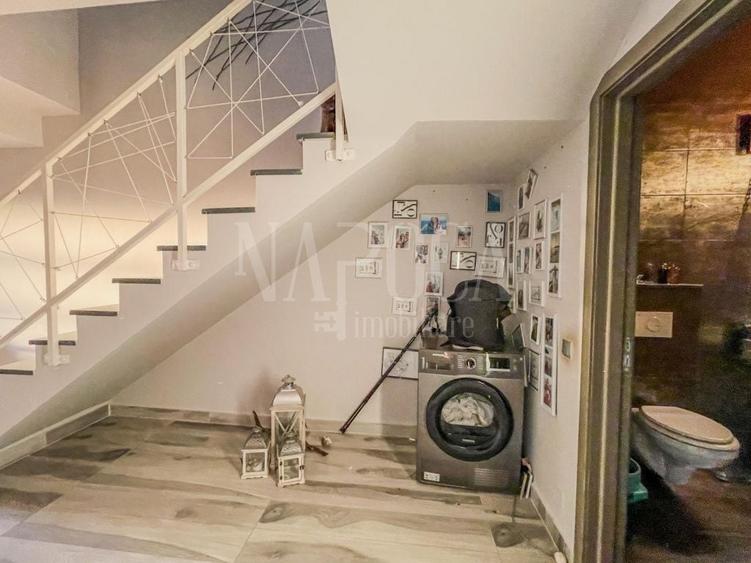 Duplex cu 4 camere cu Canalizare în Florești