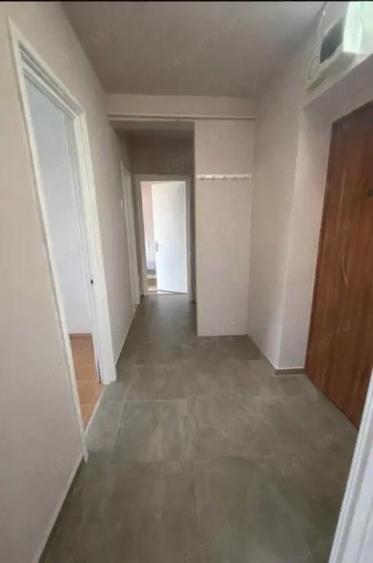 Apartament cu 2 camere decomandat, mobilat în Calea București