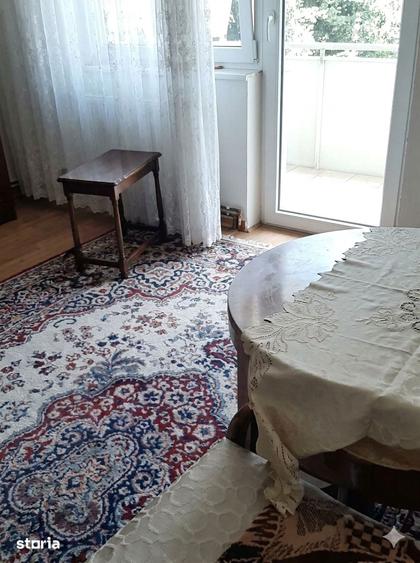 Apartament cu 2 camere semidecomandat în Est