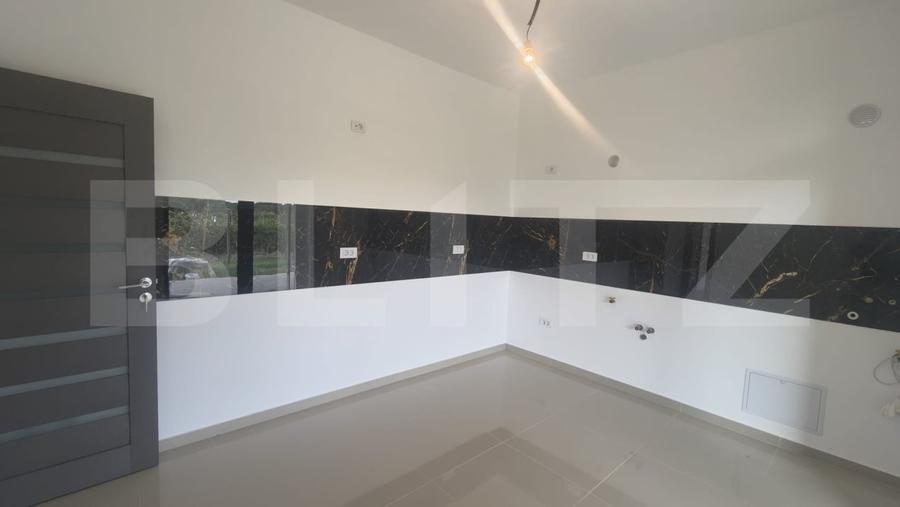 Casă individuală cu 3 camere cu Canalizare în Dancu