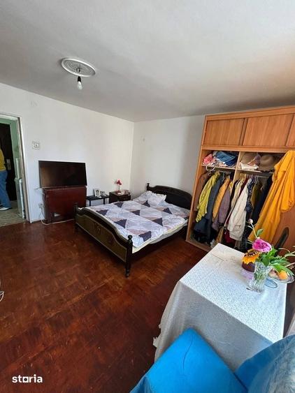 De vanzare garsoniera cf1, etajul 1,mobilata ?i utilata 26.500euro - 5