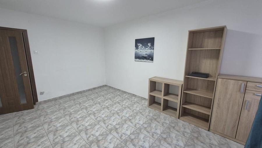 Garsonieră decomandată în Moșilor