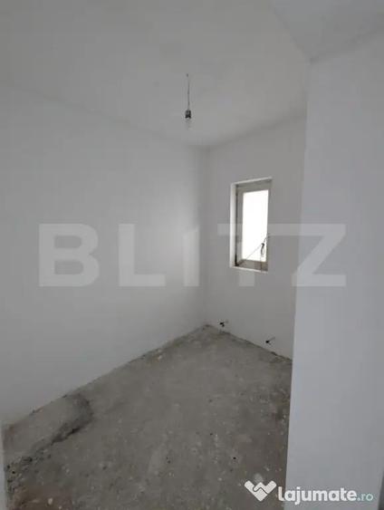 Casă cu 5 camere cu Teren 440 Mp în Balciu