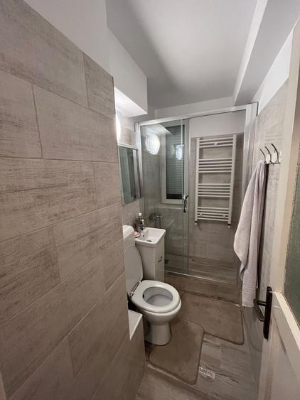 Garsonieră decomandată în Central