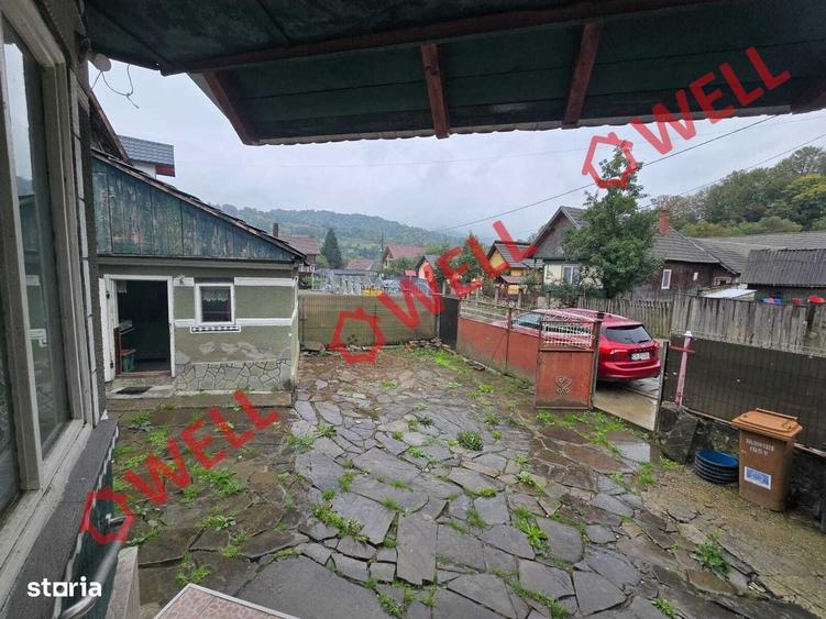 Casă cu 2 camere în Crasna