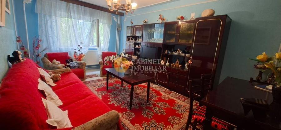 Apartament cu 3 camere decomandat, mobilat în Dancu