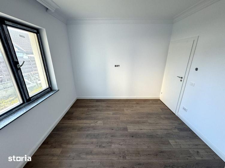 Casă cu 4 camere cu Teren 400 Mp în Rediu