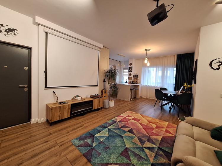 Apartament cu 3 camere semidecomandat, mobilat în Florești — fotografia 3