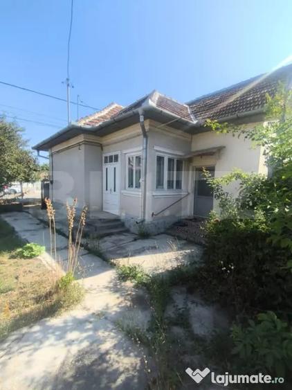 Casa de vanzare - Ocna Mures zona centrala - 1