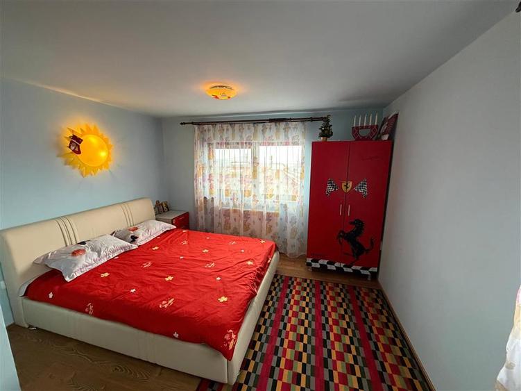 Casă individuală cu 4 camere cu Teren 500 Mp în Păulești