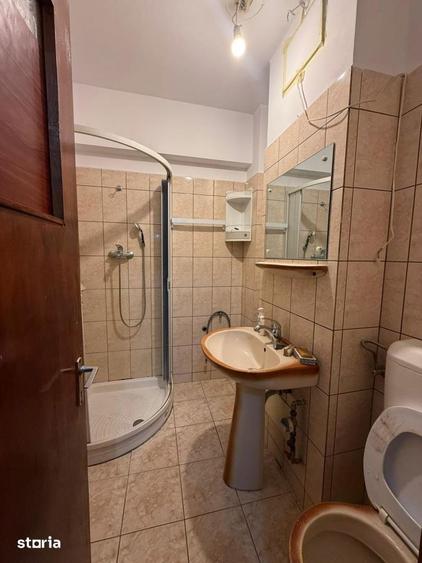 Apartament cu 3 camere decomandat în Floreasca