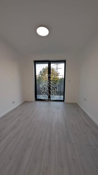 Apartament cu 3 camere decomandat în Calea Moldovei