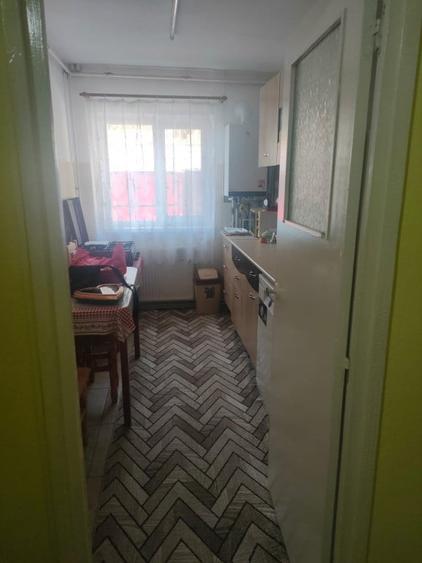 Apartament cu 3 camere decomandat în Dumbrăveni