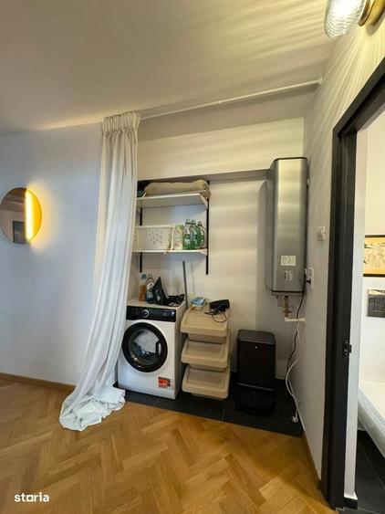 Apartament cu 3 camere semidecomandat în Titulescu