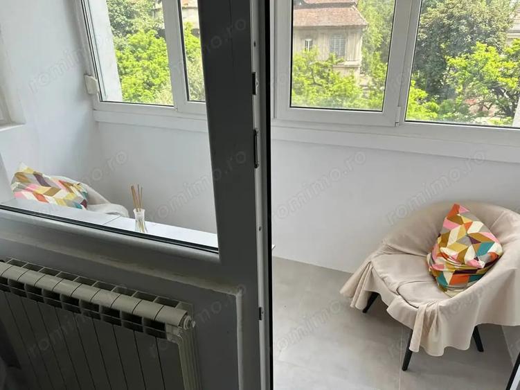Apartament cu 2 camere decomandat în Medicină