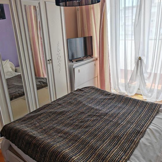 Apartament cu 3 camere decomandat în Dacia