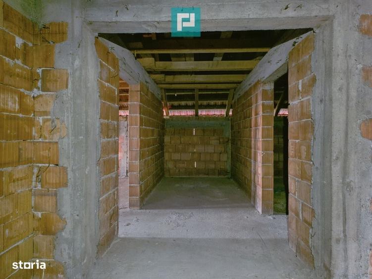 Casă cu 4 camere în Sintea Mică