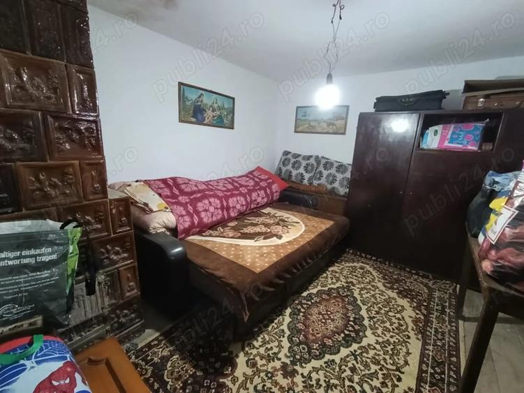 Casă cu 4 camere cu Teren 1634 Mp în Teslui