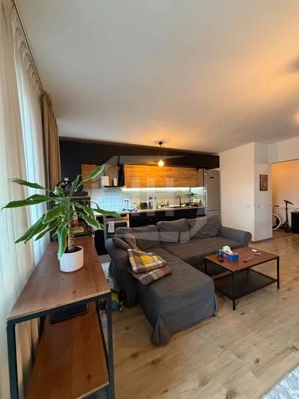 Apartament cu 2 camere semidecomandat în Borhanci