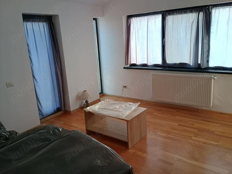 Casă cu 2 camere în Central