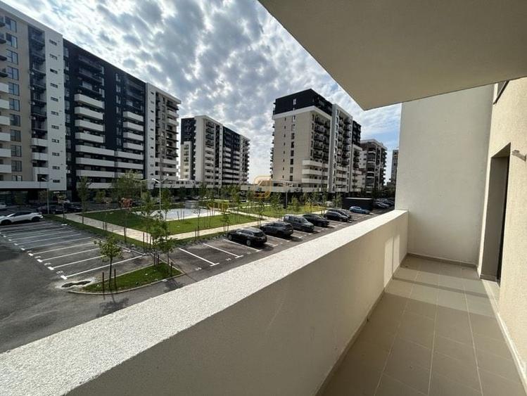 Apartament cu 3 camere decomandat în Berceni