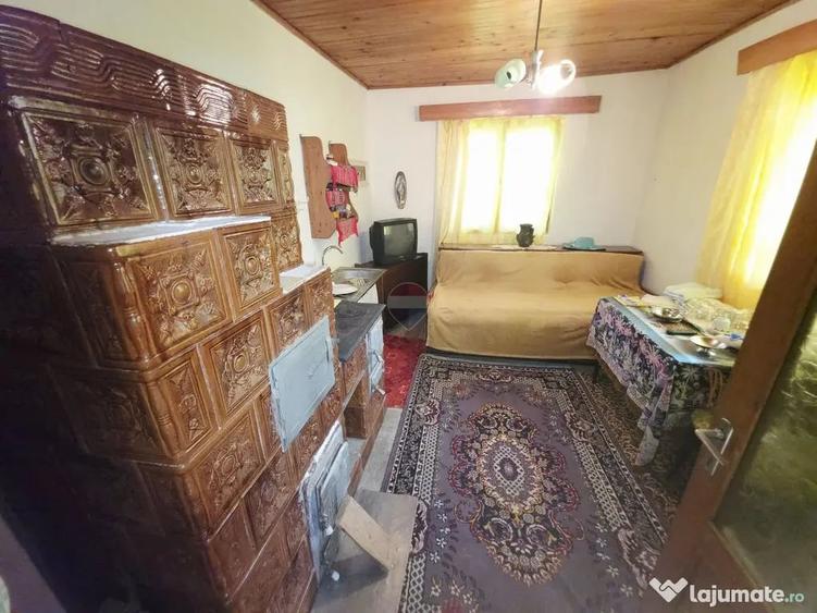 Casă cu 3 camere cu Teren 803 Mp în Bistrița