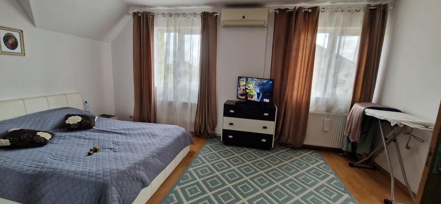 Casă individuală cu 4 camere cu Piscina în Săcălaz