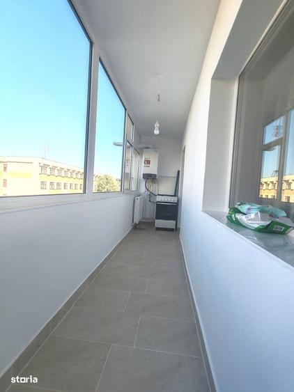Apartament cu 3 camere decomandat în Găvana