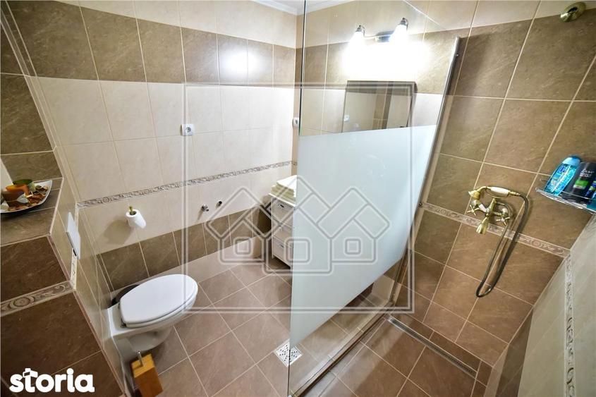 Garsonieră decomandată în Central