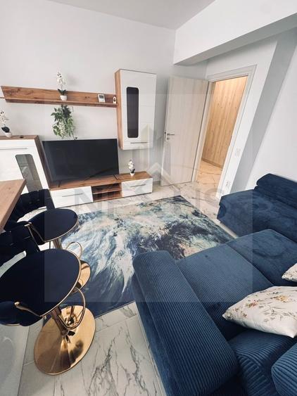 Apartament cu 2 camere decomandat, mobilat în Sud