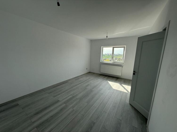 Casă individuală cu 4 camere! Dormitor la parter și 600mp teren! Comision 0% - 10