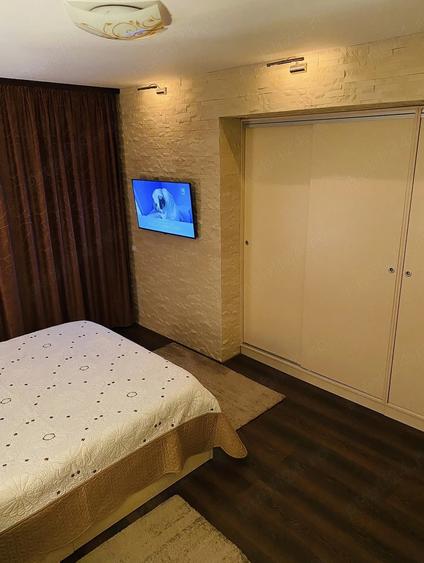 Apartament cu 2 camere decomandat în Tractorul