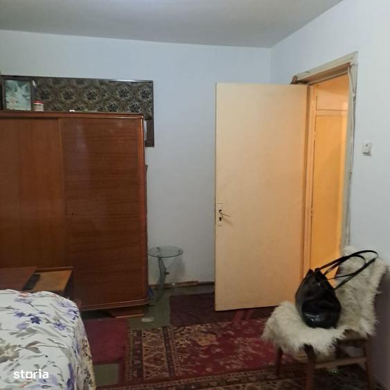 Apartament cu 2 camere decomandat în Colentina
