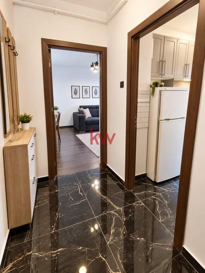 Apartament cu 2 camere decomandat, mobilat în Hala Centrală
