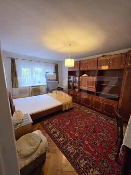 Apartament cu 3 camere decomandat, mobilat în Zorilor