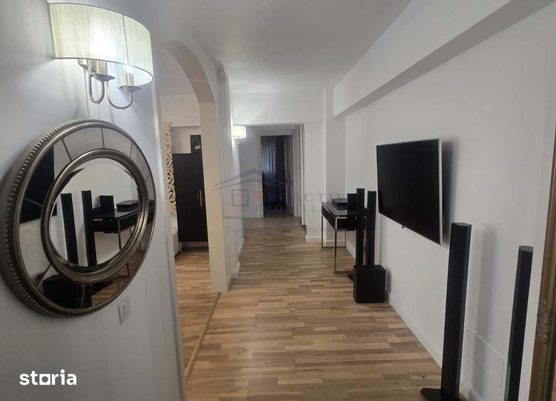 Apartament cu 3 camere în Central