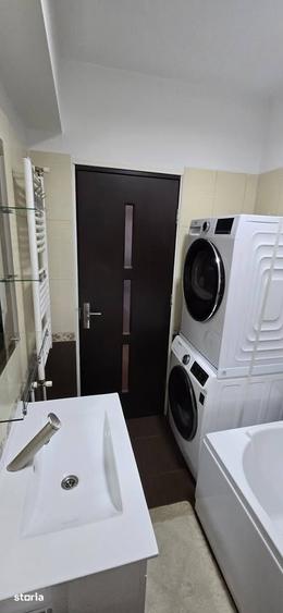 Apartament cu 3 camere decomandat în Km 5