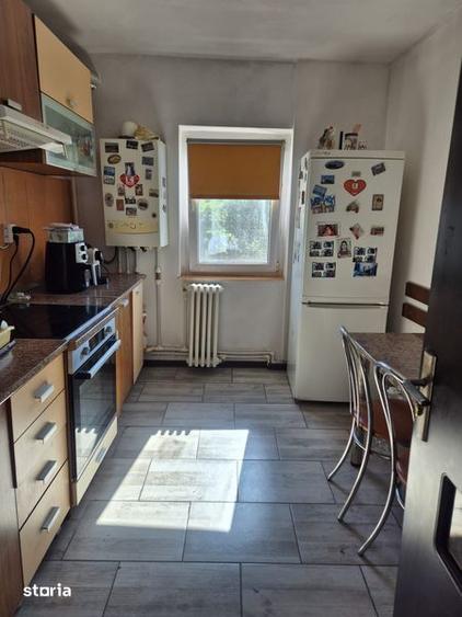 Vand apartament 3 camere, semidecomandat - 3