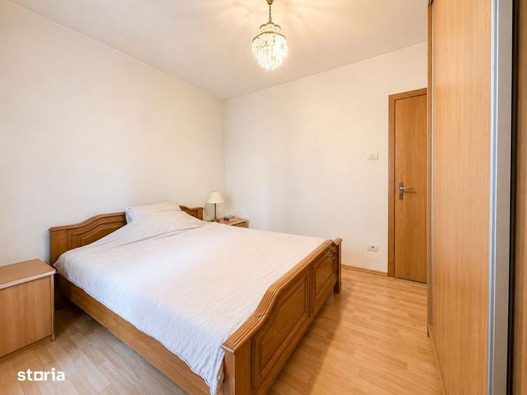 Apartament cu 3 camere decomandat în Tineretului