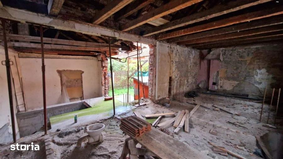 Casă cu 3 camere cu Teren 180 Mp în Eminescu